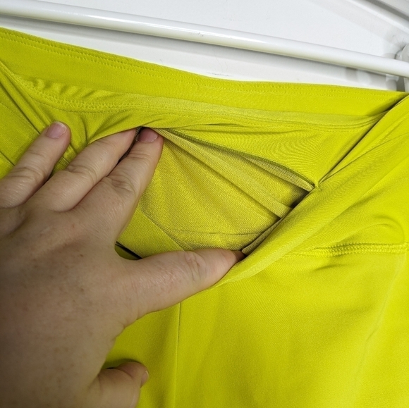Spyder neon yellow workout exercise shorts L - Picture 2 of 9